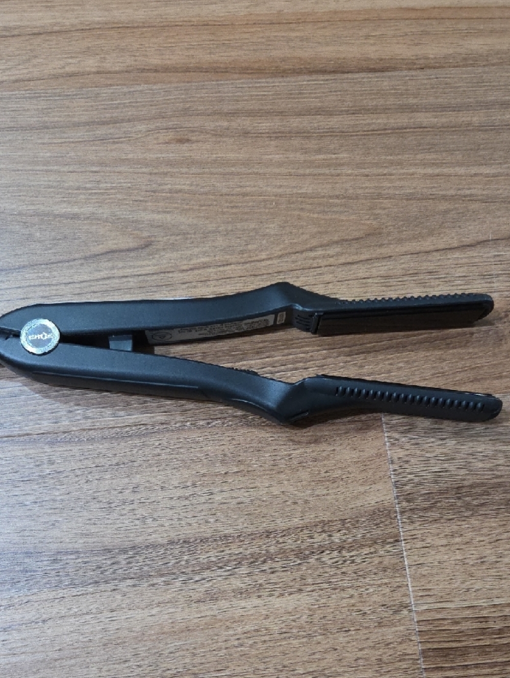 CROC Classic Black Heated Hair Straightening Brush - Picture 3 of 9